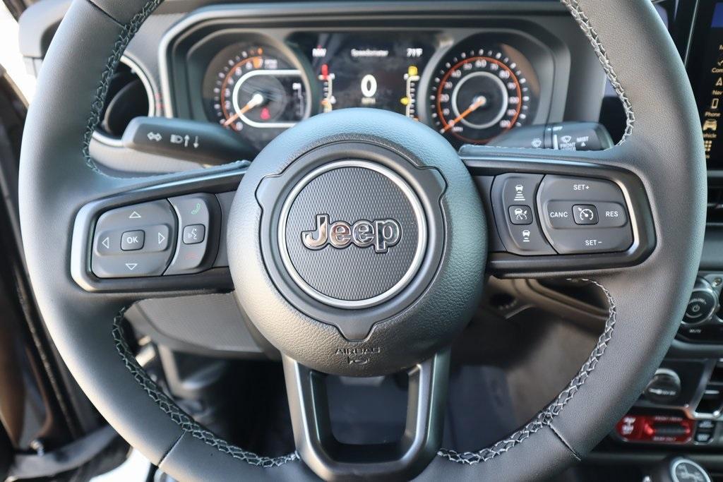 new 2025 Jeep Gladiator car, priced at $48,806