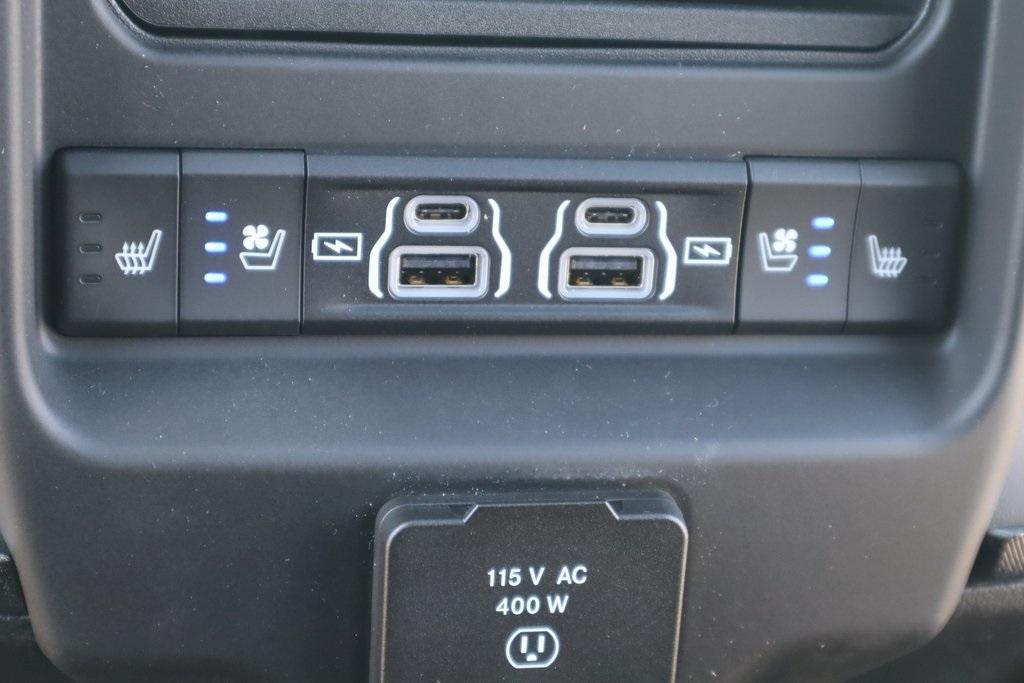 new 2025 Ram 1500 car, priced at $85,615