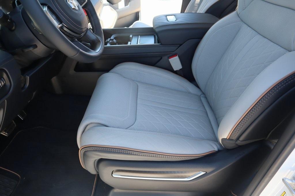 new 2025 Ram 1500 car, priced at $78,102