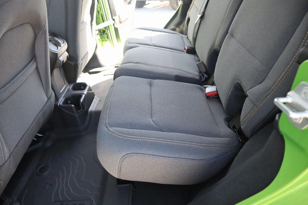 new 2025 Jeep Wrangler car, priced at $47,313