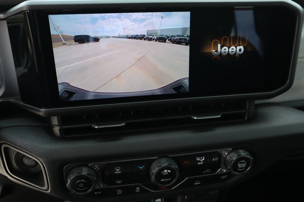 new 2025 Jeep Gladiator car, priced at $35,006