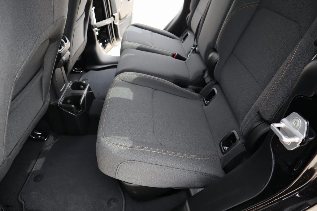new 2025 Jeep Gladiator car, priced at $35,006