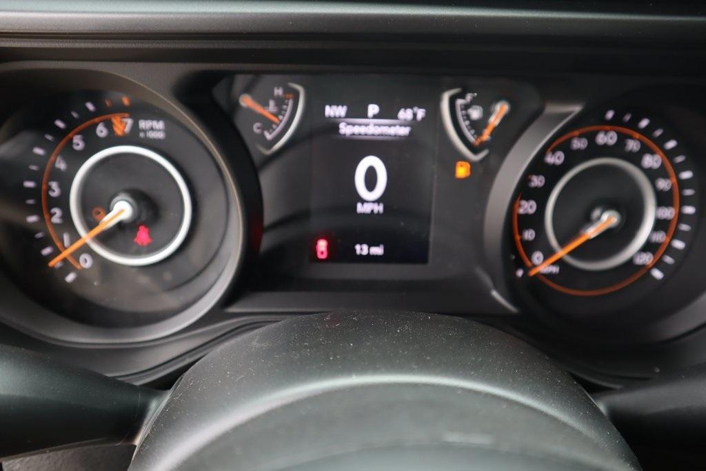 new 2025 Jeep Gladiator car, priced at $35,006