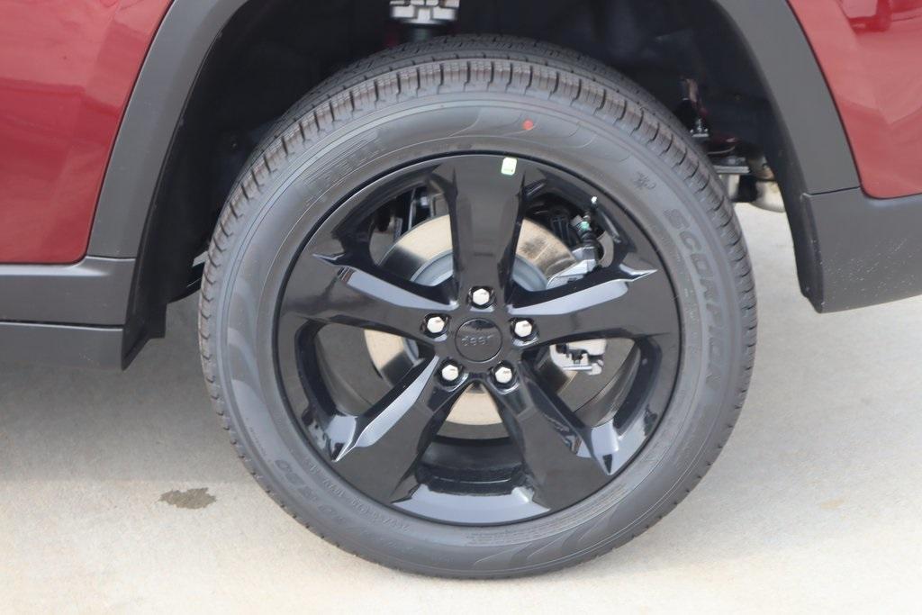 new 2025 Jeep Grand Cherokee car, priced at $42,125
