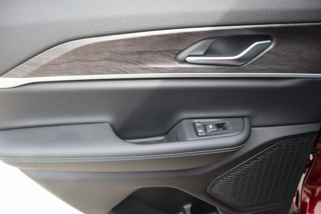 new 2025 Jeep Grand Cherokee car, priced at $42,125