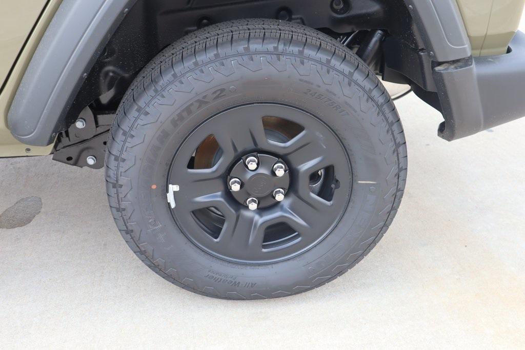 new 2025 Jeep Wrangler car, priced at $31,685