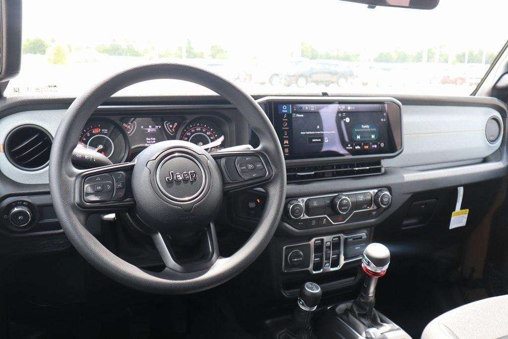 new 2025 Jeep Wrangler car, priced at $31,685