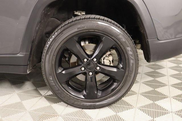 used 2022 Jeep Grand Cherokee car, priced at $29,979