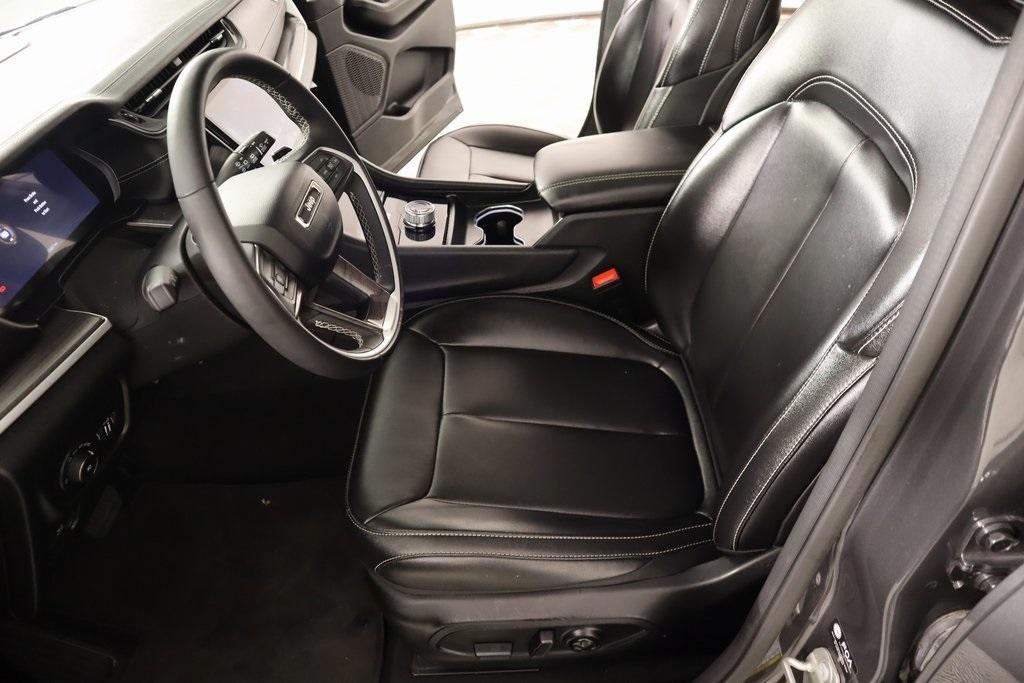 used 2024 Jeep Grand Cherokee car, priced at $34,773