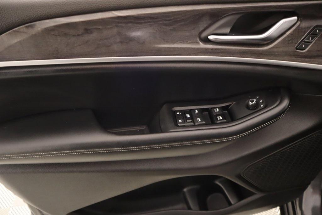 used 2024 Jeep Grand Cherokee car, priced at $34,773