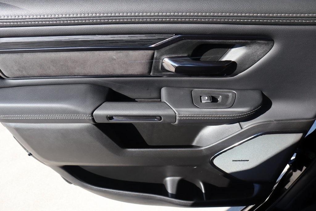 new 2025 Ram 1500 car, priced at $60,182