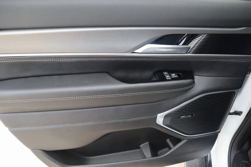 new 2025 Jeep Wagoneer L car, priced at $69,969
