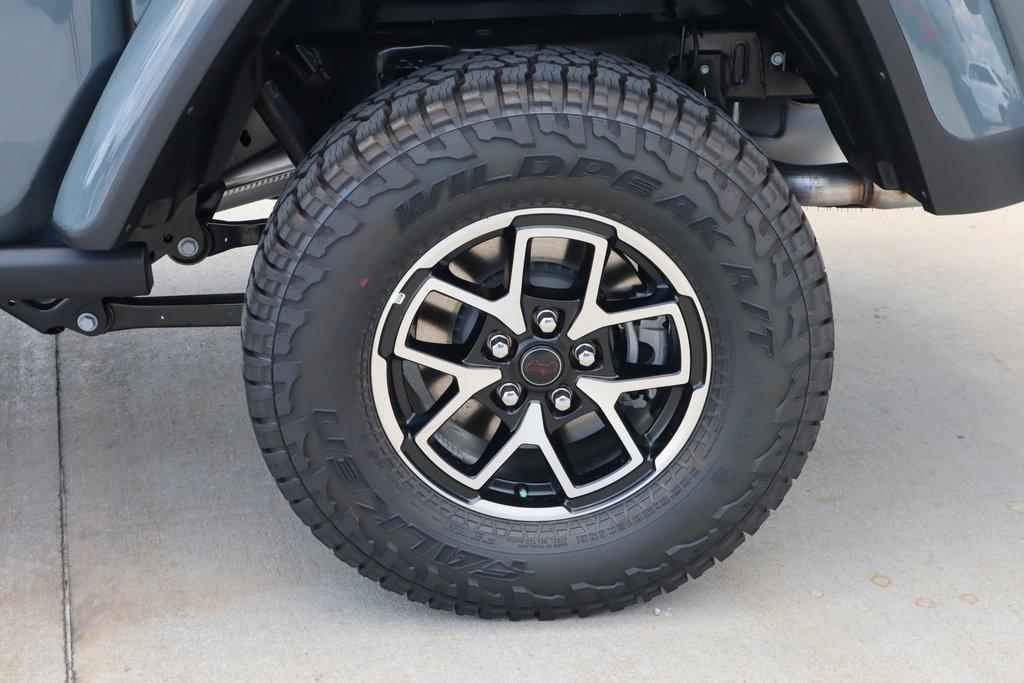 new 2025 Jeep Gladiator car, priced at $52,246