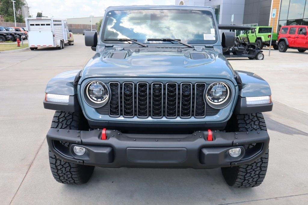 new 2025 Jeep Gladiator car, priced at $52,246