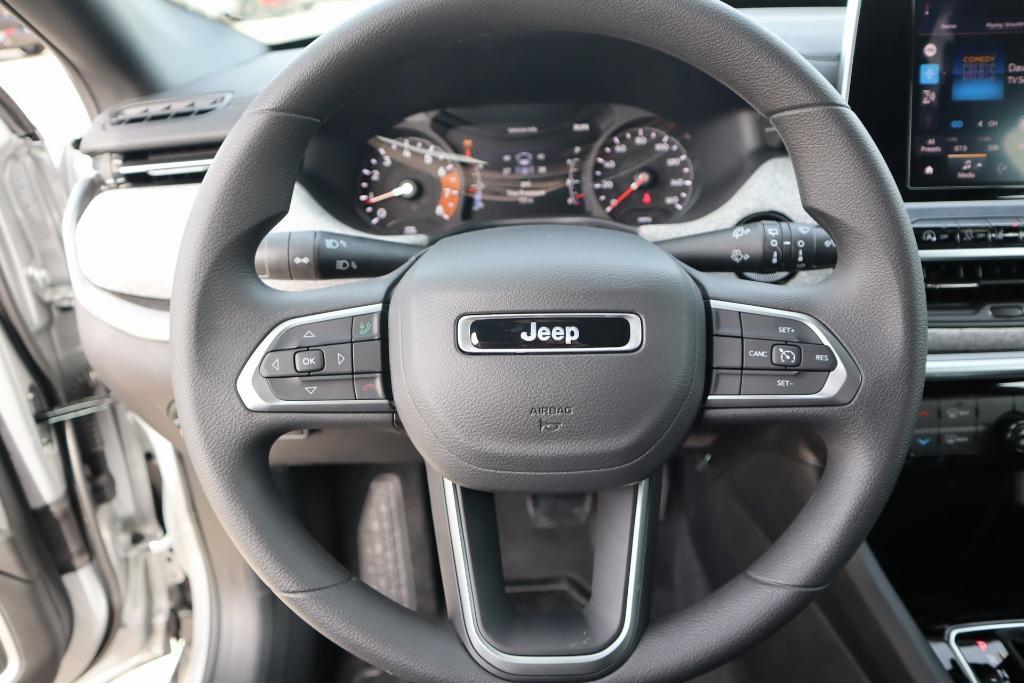 new 2025 Jeep Compass car, priced at $22,347