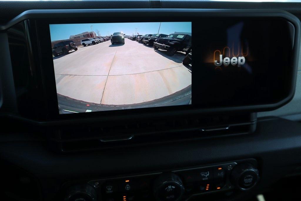 new 2025 Jeep Wrangler car, priced at $39,804