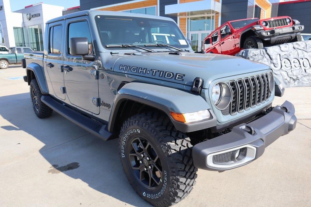 new 2025 Jeep Gladiator car, priced at $38,767