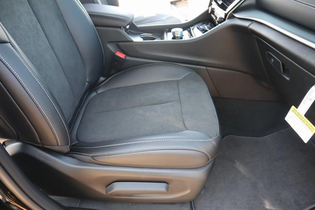 new 2025 Jeep Grand Cherokee L car, priced at $39,854