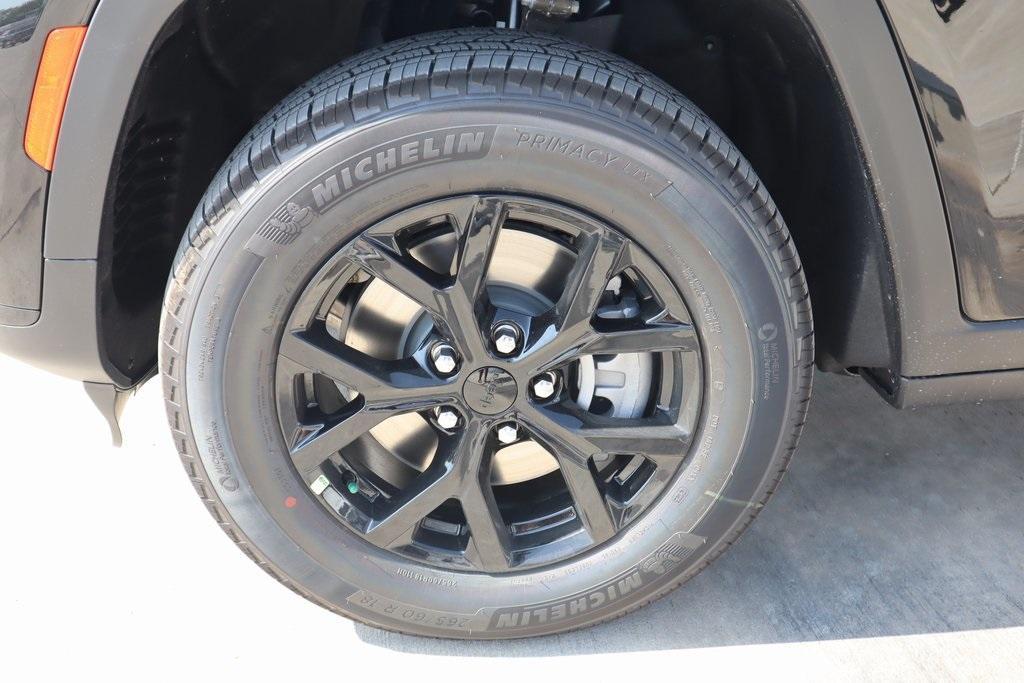 new 2025 Jeep Grand Cherokee L car, priced at $39,854