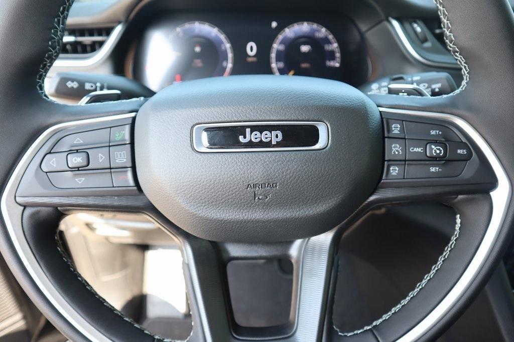 new 2025 Jeep Grand Cherokee L car, priced at $39,854