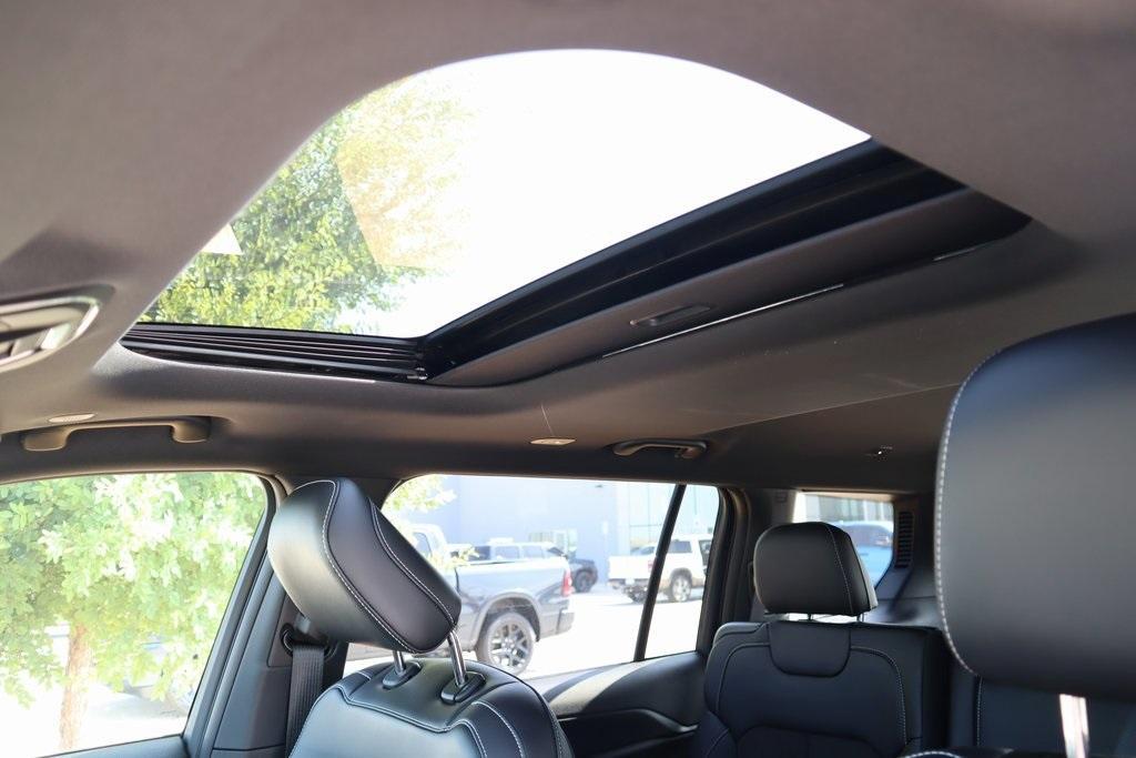 new 2025 Jeep Grand Cherokee L car, priced at $39,854