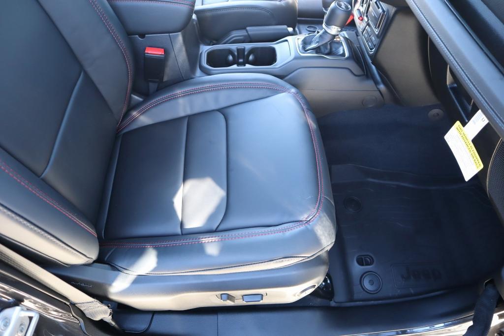 new 2025 Jeep Wrangler car, priced at $56,427