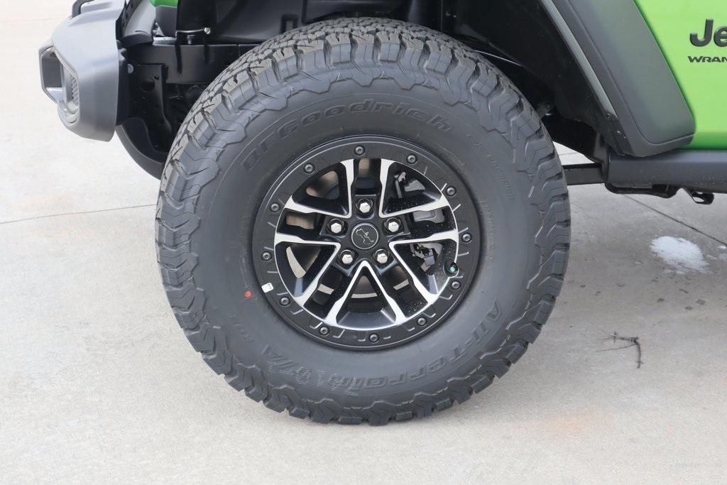 new 2025 Jeep Wrangler car, priced at $49,227