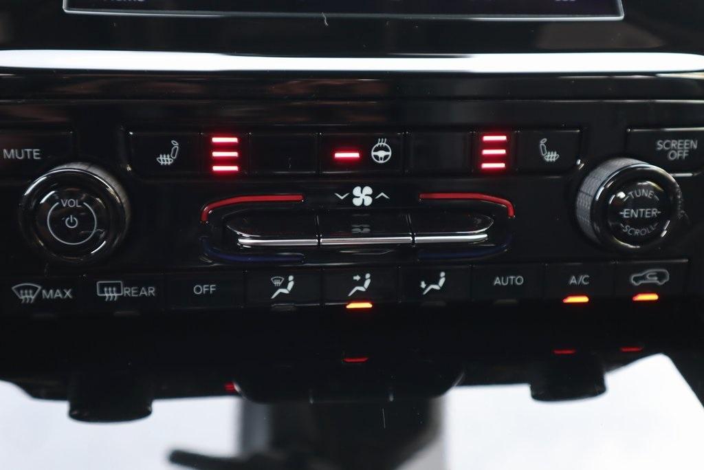 new 2025 Jeep Grand Cherokee L car, priced at $39,201