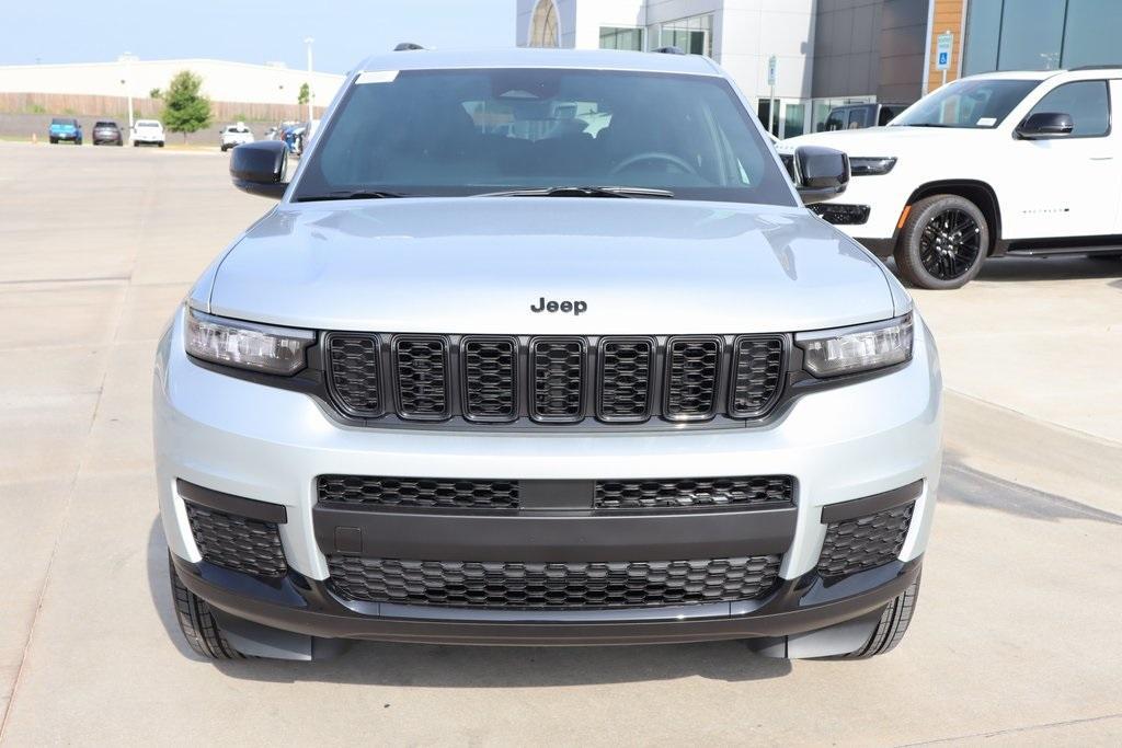 new 2025 Jeep Grand Cherokee L car, priced at $39,201