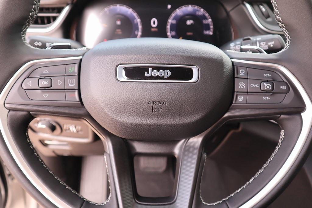 new 2025 Jeep Grand Cherokee L car, priced at $39,201