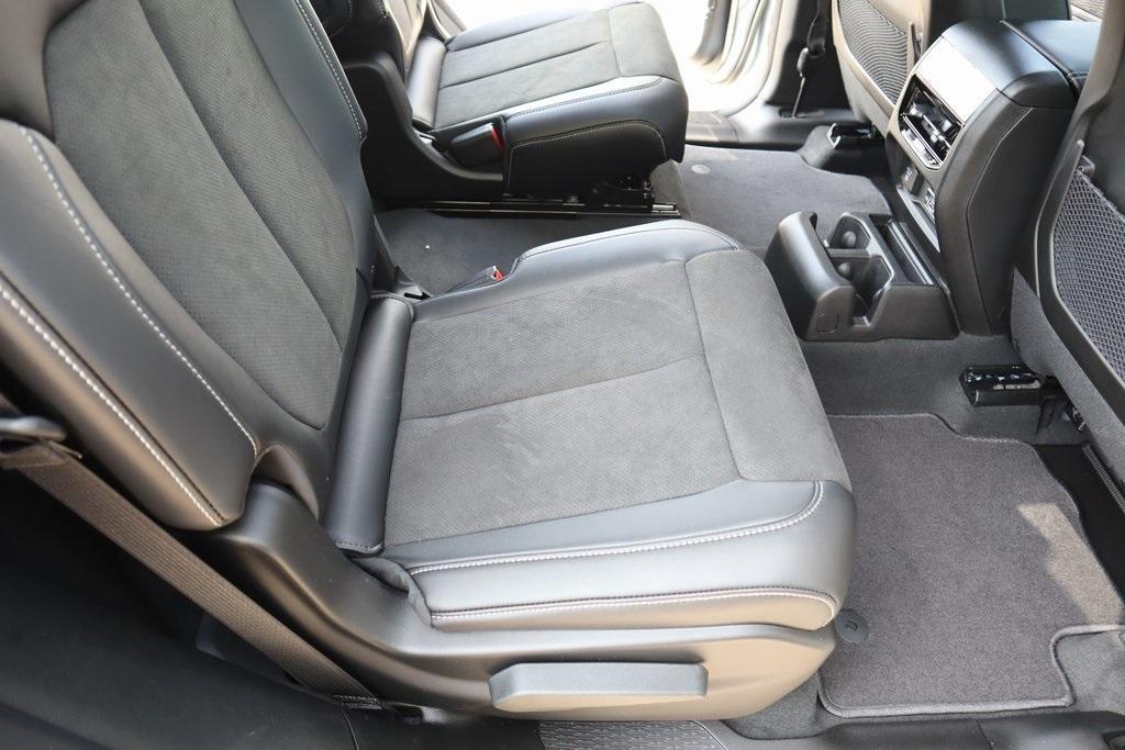 new 2025 Jeep Grand Cherokee L car, priced at $39,201