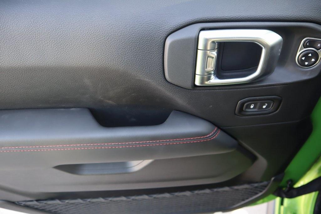 new 2025 Jeep Wrangler car, priced at $59,495