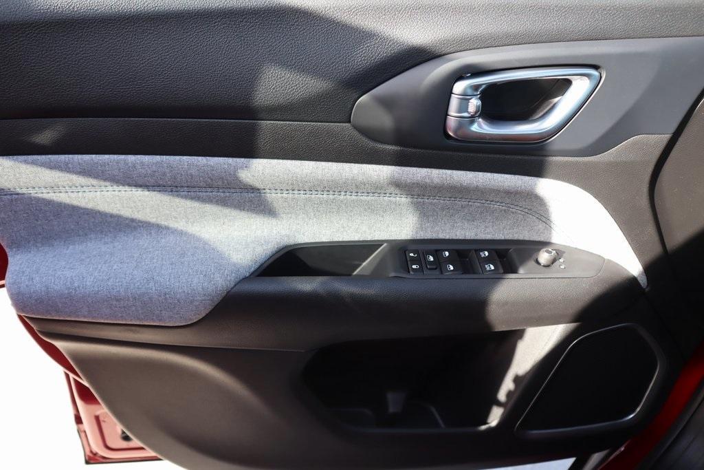 new 2025 Jeep Compass car, priced at $26,602