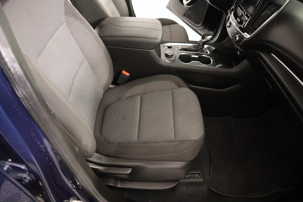 used 2022 Chevrolet Traverse car, priced at $21,398