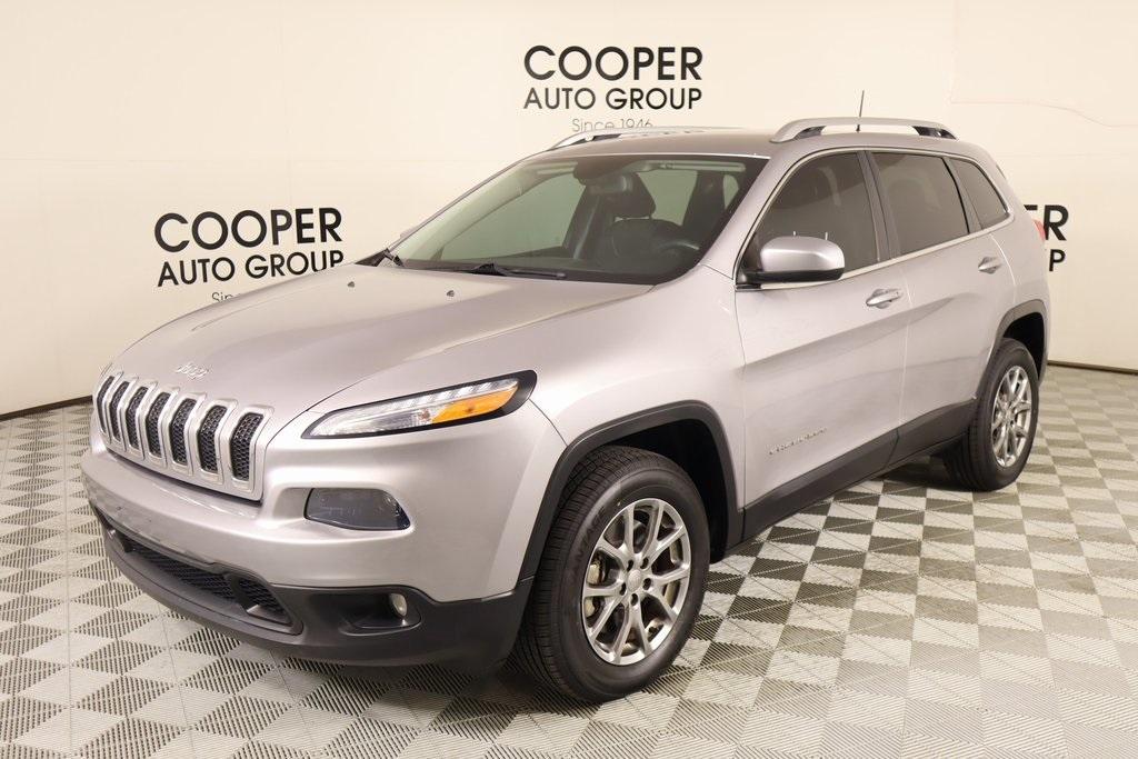 used 2018 Jeep Cherokee car, priced at $16,016
