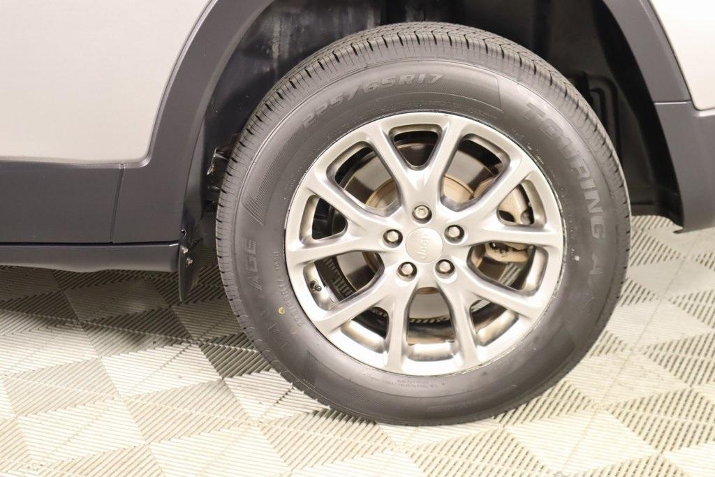 used 2018 Jeep Cherokee car, priced at $16,016