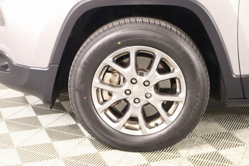 used 2018 Jeep Cherokee car, priced at $16,016