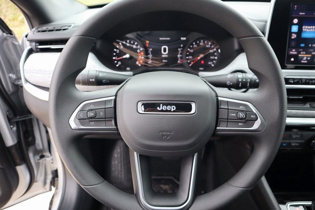 new 2025 Jeep Compass car, priced at $22,347