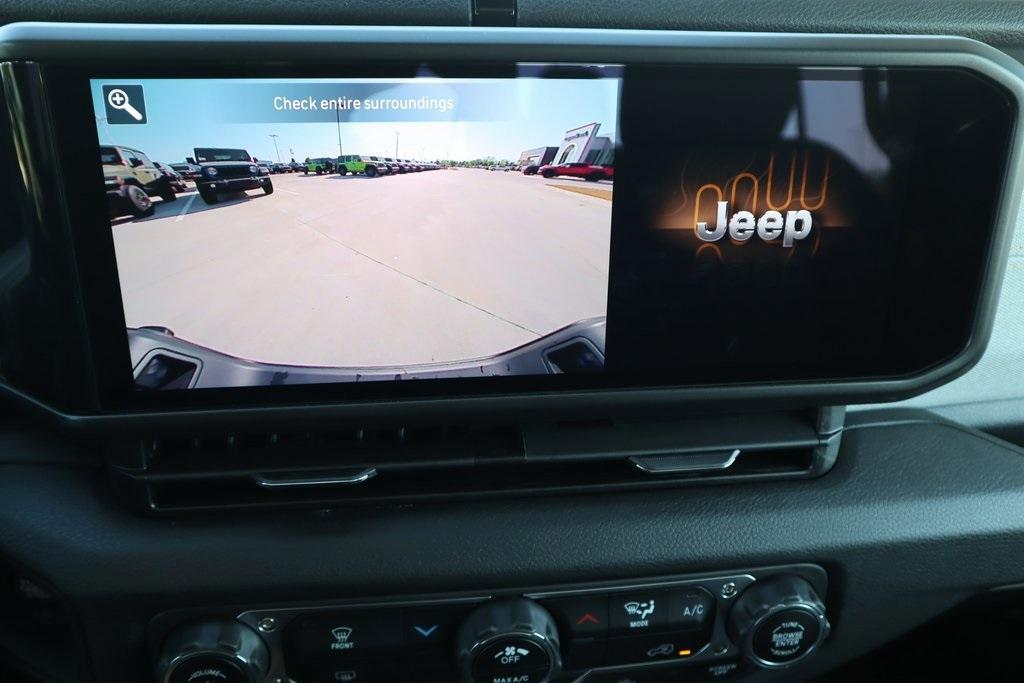 new 2025 Jeep Gladiator car, priced at $39,230