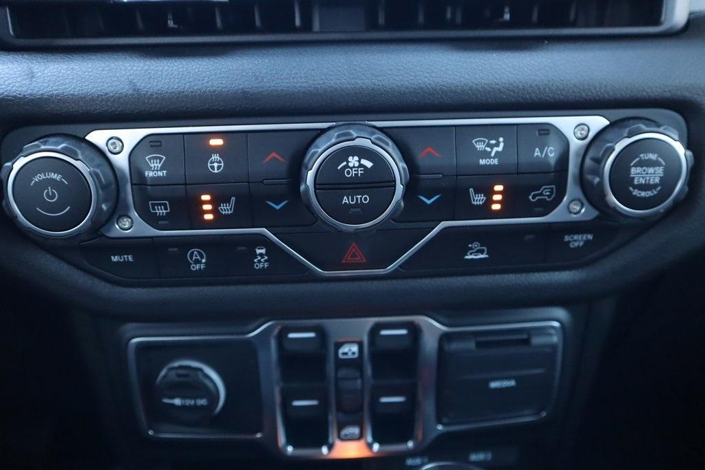 new 2024 Jeep Wrangler car, priced at $40,701