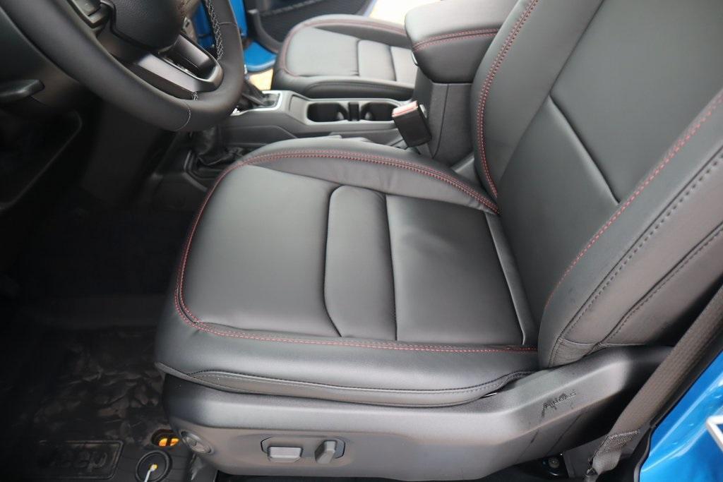 new 2025 Jeep Wrangler car, priced at $56,698