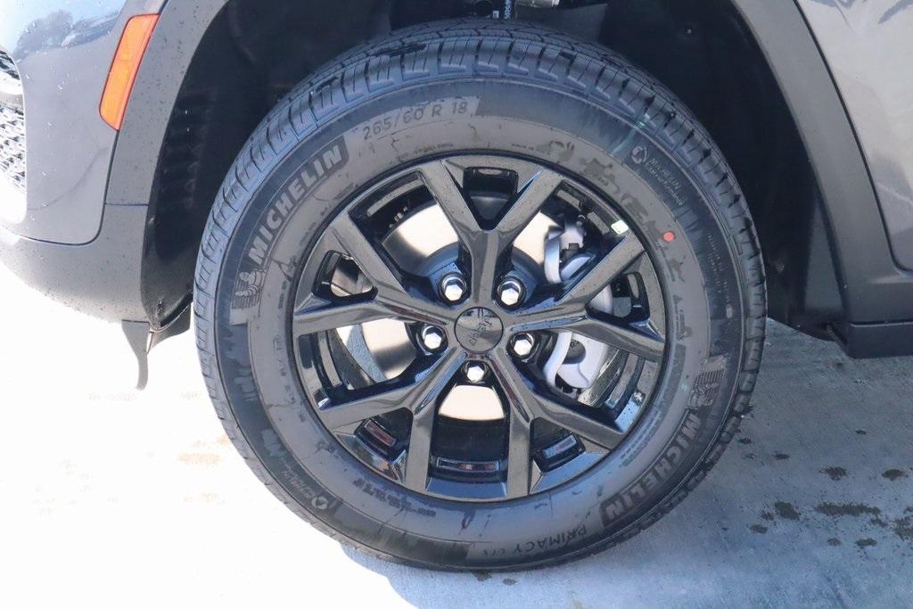 new 2025 Jeep Grand Cherokee car, priced at $38,499