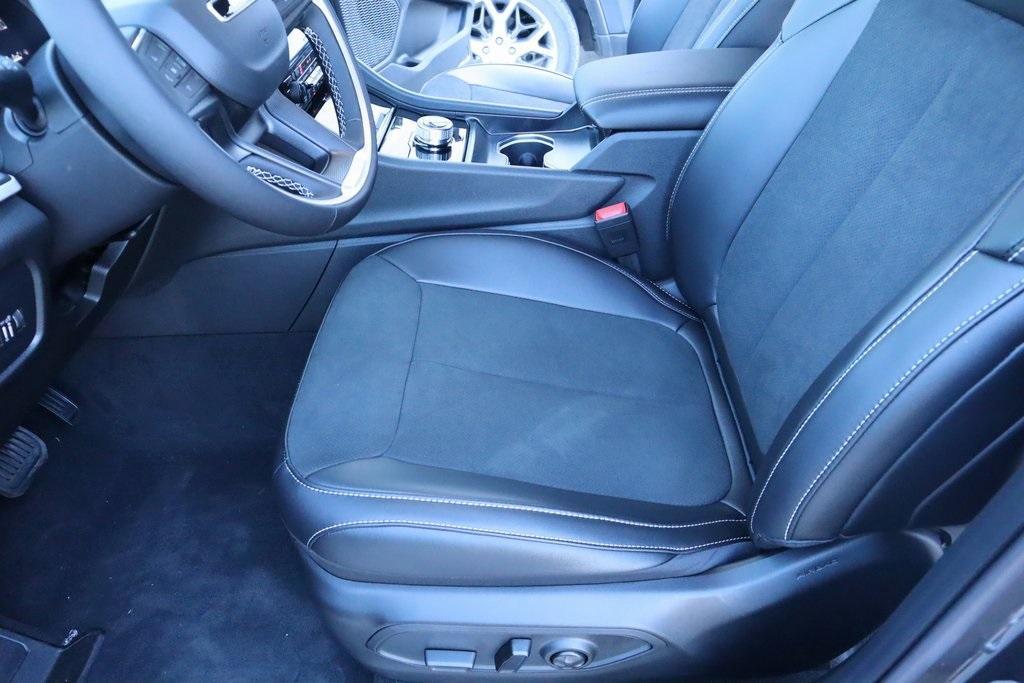 new 2025 Jeep Grand Cherokee car, priced at $38,499
