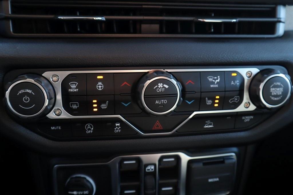 new 2025 Jeep Wrangler car, priced at $42,905