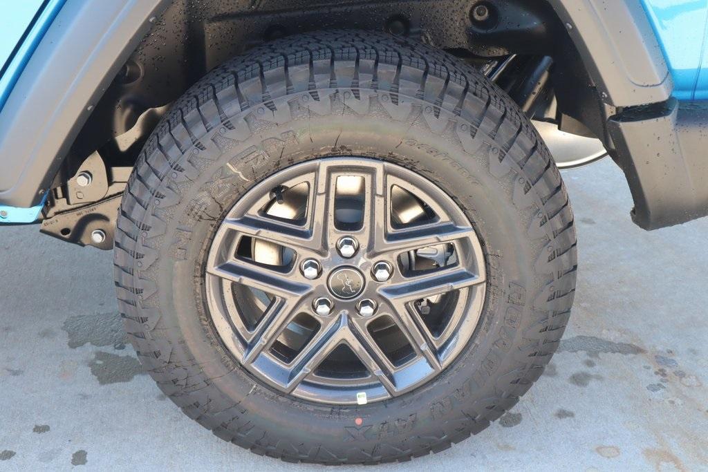 new 2025 Jeep Wrangler car, priced at $42,905