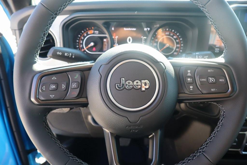 new 2025 Jeep Wrangler car, priced at $42,905