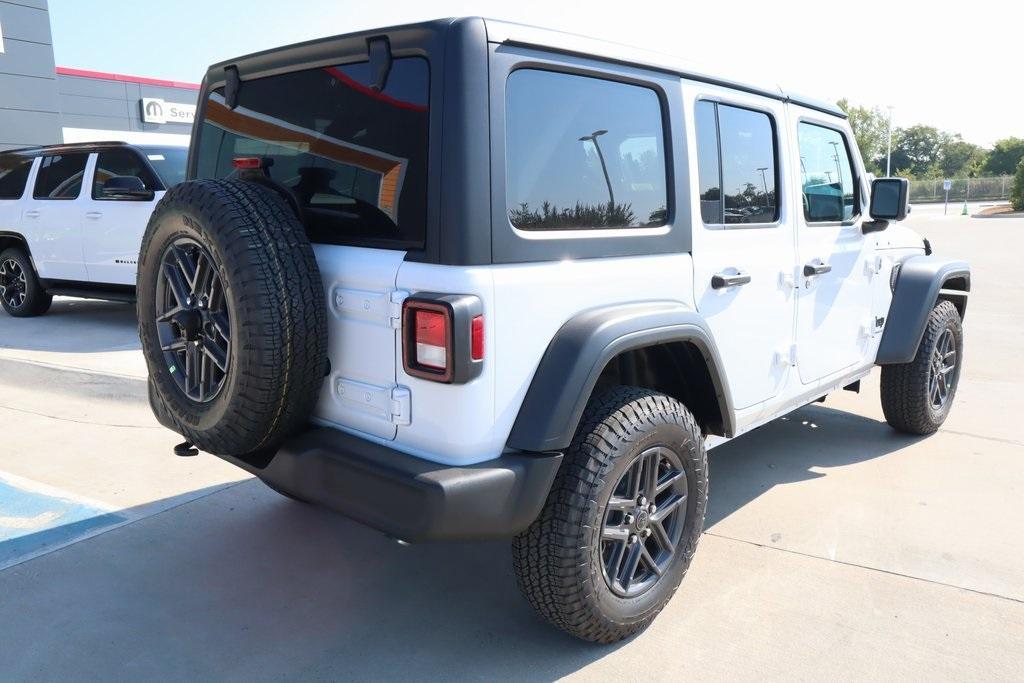 new 2025 Jeep Wrangler car, priced at $47,227