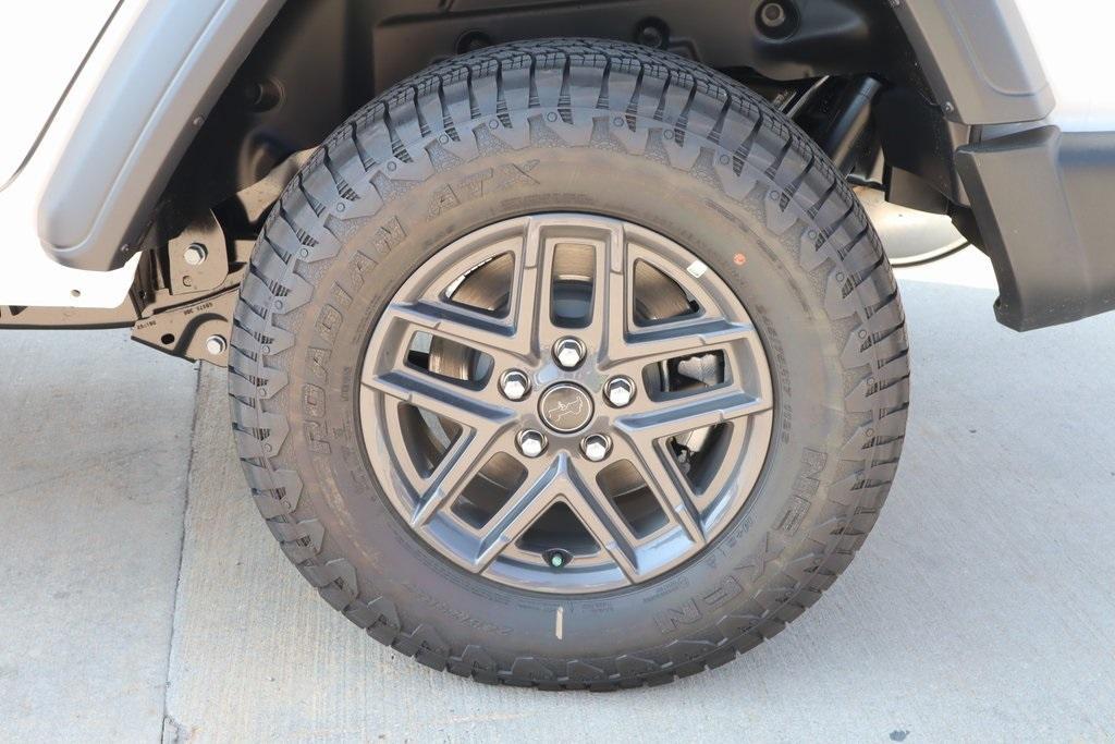 new 2025 Jeep Wrangler car, priced at $47,227