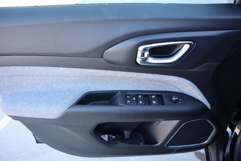 new 2025 Jeep Compass car, priced at $22,347