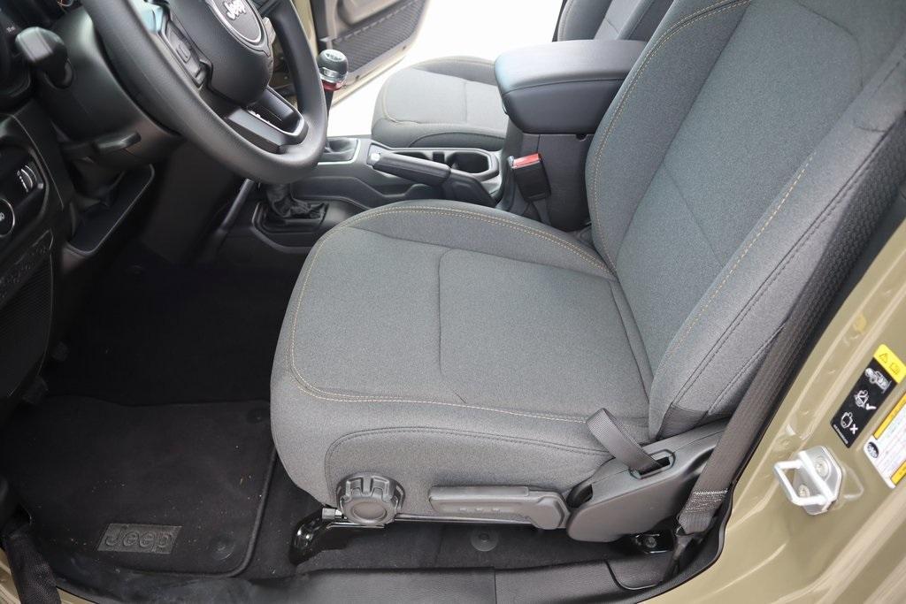new 2025 Jeep Wrangler car, priced at $35,066